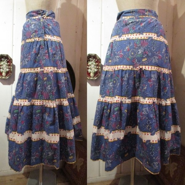 画像3: 50〜60年代ブルー×カラフルボタニカル柄ティアードフレアスカート