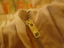 他の写真1: 50〜60年代イエロー×オレンジ×グリーン花刺繍ブロックチェック柄フレアスカート