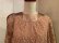 画像5: 50〜60年代ピンクベージュ総レースサテンりぼん付きスカラップフレアスリーブ五分袖スモッグドレス