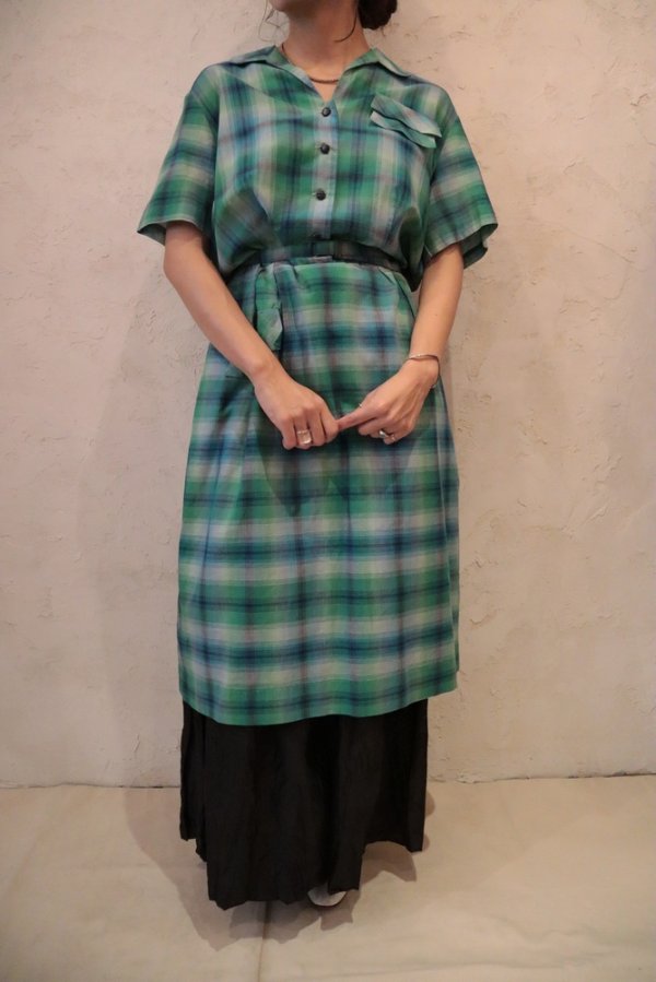 画像2: 50〜60年代グリーン×ライトグリーン×ネイビーチェック柄ハーフボタンベルト付きシャツ型半袖ドレス