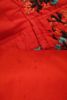 他の写真3: レッド×ピンク×サックスサンアントニーノ刺繍半袖メキシカンドレス