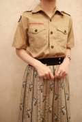 "BOY SCOUTS"オフィシャルユニフォームベージュワッペン＆胸ポケット付き半袖シャツ