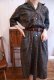 画像1: 50〜60年代サックスブルー×ブラウンストライプ＆花柄ポケット付き開襟五分袖ドレス (1)