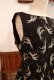 画像12: 50〜60年代ブラック×ホワイトフェザー風ペイントラメ入りノースリーブドレス