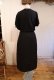 画像9: 50〜60年代ブラックお花レース切替クルーネック半袖ドレス (9)