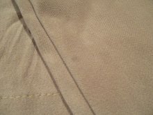 他の写真3: ベージュ花刺繍ポケット付きノースリーブドレス