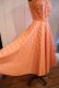 画像13: 50〜60年代ペールオレンジチェックポケット付きサーキュラースカートノースリーブドレス