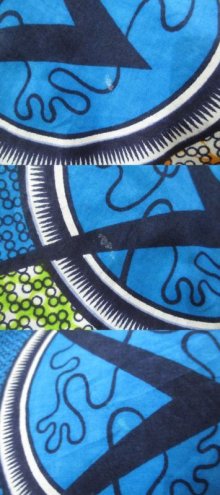他の写真3: ターコイズブルー×オレンジ×ライムグリーン抽象柄ラウンドネック半袖アフリカンバティックドレス