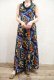 画像2: ブルー×オレンジ×イエロー花柄フリルUネックノースリーブアフリカンバティックドレス (2)