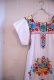 画像8: ホワイト×カラフルお花刺繍スクエアネック半袖メキシカンドレス (8)