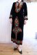 画像3: 70年代ブラック×オレンジ×カラフル花柄刺繍フード付き長袖インドレーヨンベロアロングドレス