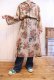 画像1: 70年代ベージュ×ネイビー×レッド花柄ハーフボタンポケット付き開襟フレアスリーブ長袖ドレス (1)