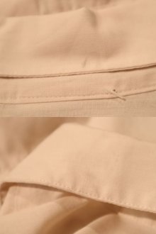 他の写真2: ホワイトリーフ刺繍入りダブルボタン襟付き長袖チロルシャツ