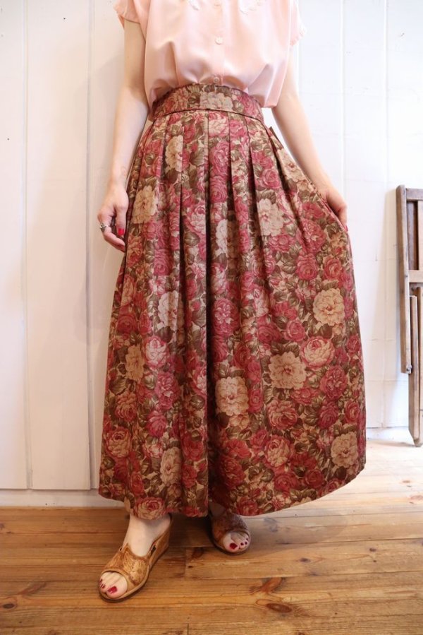 画像1: くすみピンク×ベージュ花柄ポケット付きスカート