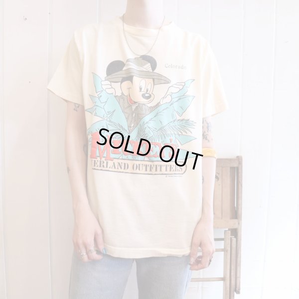画像1: made in USA ベージュ×ブルー×カーキ”Mickey Mouse”プリントクルーネック半袖Tシャツ