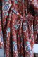 画像13: 60〜70年代ブラウン×ホワイト×ターコイズブルー花柄キルティング切替ポケット付きワイドスリーブ長袖ドレス (13)