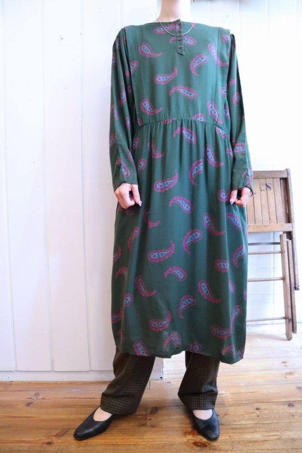 画像2: モスグリーン×ピンクペイズリー柄ポケット付きラウンドネック長袖ドレス