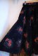 画像7: 50〜60年代ブラック×レッドバラ柄ベルト＆ポケット付きベロアスカート