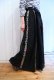 画像2: 70年代ブラック×カラフル花刺繍ウエストリボン付き総レースロングスカート (2)