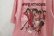 画像11: ピンクレッド×レッド×ブラック人＆英字ロゴプリントクルーネック半袖リンガーTシャツ