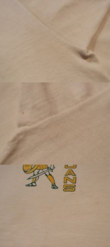 他の写真1: 73〜82年代"Champion"ホワイト×グリーン×イエロー騎士プリントクルーネック半袖リンガーTシャツ