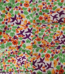 他の写真3: 70年代ライトグリーン×オレンジ×パープルリーフ＆鳥＆花柄スリット入りホルターネックロングドレス