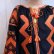 画像11: ブラック×オレンジレッド×イエローエスニック刺繡タッセルリボン付きスリットネックバルーンスリーブ長袖チュニック
