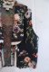 画像12: ブラック×ホワイト×くすみレッド花柄シルバー飾り＆襟付き前開きゴブラン織りベスト (12)