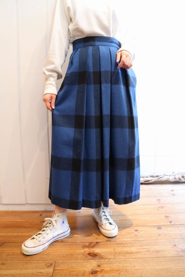 画像2: ブルー×ブラックチェック柄タックデザインポケット付きスカート