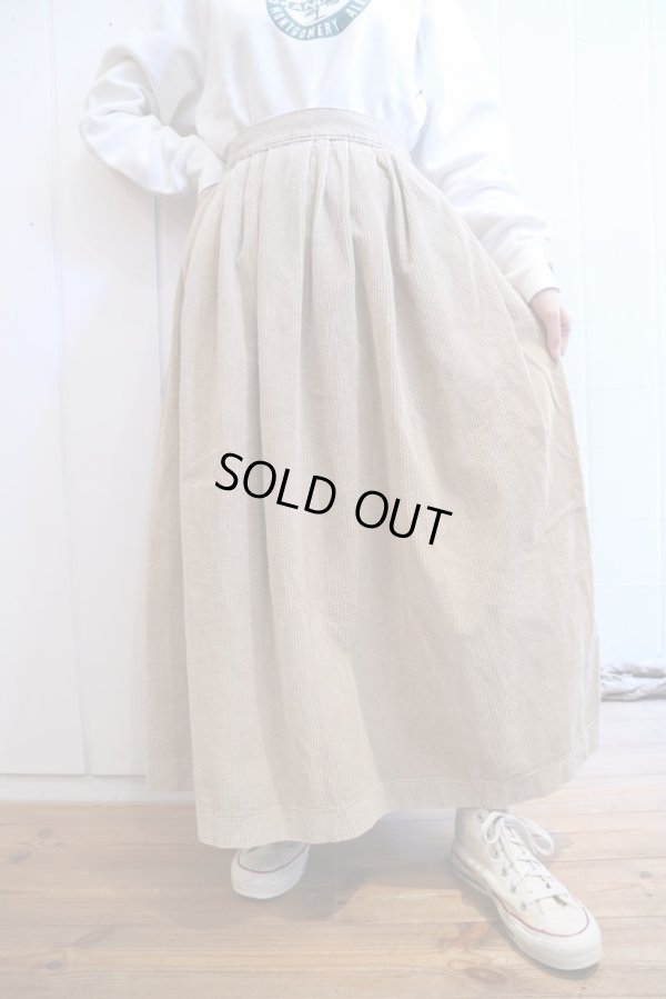 画像2: ”Ralph Lauren”ベージュ無地タックデザインポケット付きコーデュロイスカート