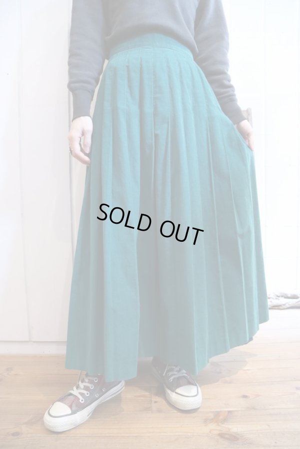 画像1: "laura ashley"グリーンタックデザインコーデュロイスカート