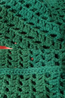 他の写真2: グリーンぽんぽんリボン付きかぎ編みベスト