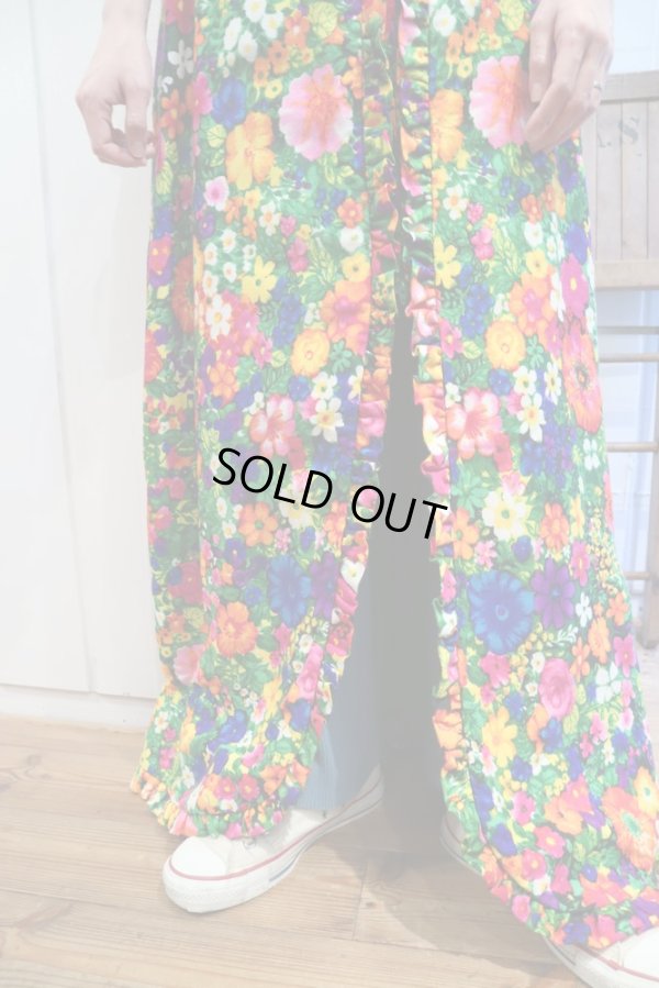画像2: 70年代グリーン×ピンク×カラフル花柄フリルデザインロングスカート