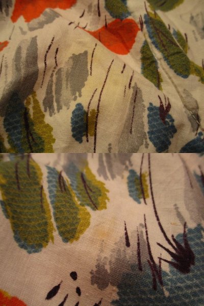 画像3: 50〜60年代ホワイト×オレンジ×サックスペイント風お花柄ハーフボタンラウンドネック半袖ドレス