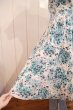 画像12: 50〜60年代ホワイト×ライトブルー花柄パイピングポケット付きフレンチスリーブ半袖ドレス (12)