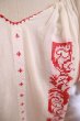 画像16: 60〜70年代ホワイト×レッドルーマニア刺繍ギャザーネック半袖シースルーチュニック (16)
