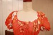 画像12: 60〜70年代オレンジ×ホワイトハワイアンプリントパフスリーブ半袖ロングドレス (12)