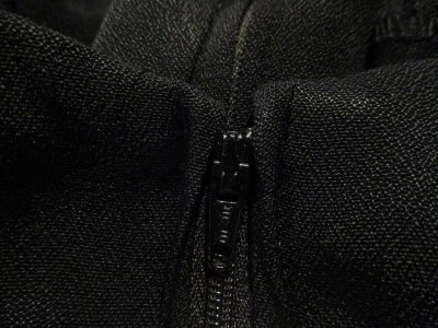 画像1: ブラック無地飾りボタン＆ウエスト紐付きラウンドネック半袖オールインワン