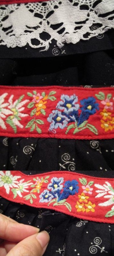画像2: 70年代ブラック×レッド×カラフル小花柄クロシェット＆チロリアンテープ付きロングスカート