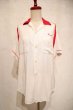 画像7: 50〜60年代ホワイト×レッドチェーン刺繍胸ポケット付き半袖ボーリングシャツ (7)