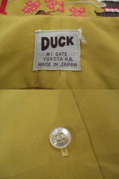 画像1: 70年代マスタードイエロー×ブラウンネーム＆風景刺繍胸ポケット付き開襟半袖ボーリングシャツ