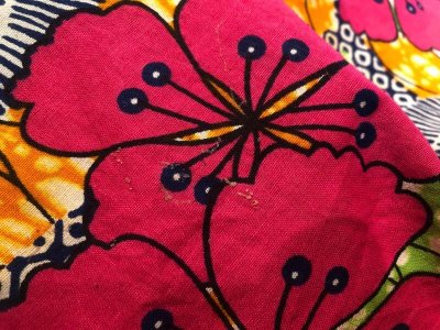 画像2: ピンク×オレンジ×ライムグリーン花柄ハイネック長袖アフリカンバティックドレス