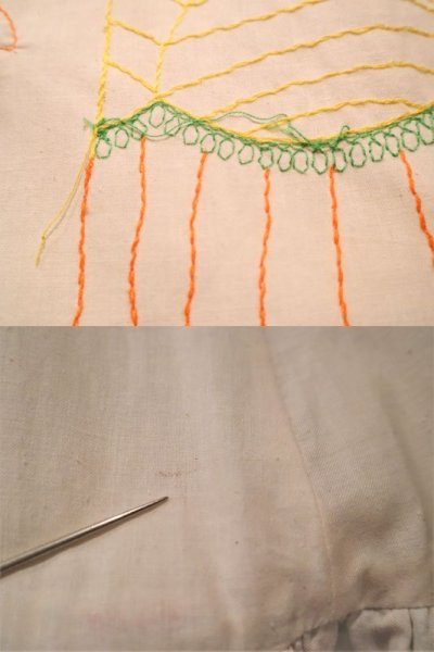画像1: 70年代ホワイト×カラフルパッチワーク柄刺繍フリルリボン付きスクエアネックパフスリーブ長袖ロングドレス