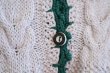 画像11: 生成り×グリーン×カラフルハート＆花刺繍リボン付きチロルニットベスト (11)