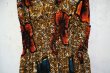 画像13: ブラウン×オレンジ×ブルー花柄ハートボタンホルターネックアフリカンバティックドレス (13)