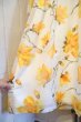画像9: 60〜70年代ホワイト×オレンジ×イエロー花柄ラウンドネックシースルースリーブ長袖ドレス (9)