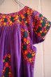 画像11: 60年代パープル×カラフルサンアントニーノ刺繍裾レース＆ポケット付き半袖メキシカンドレス (11)