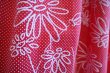 画像11: 60〜70年代レッド×ホワイトドット＆花柄シャーリングデザインスクエアネック五分袖ドレス (11)