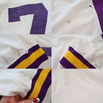 画像1: 60〜70年代”RUSSELL”ホワイト×パープル×イエローナンバリングVネック半袖フットボールTシャツ