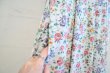 画像10: ホワイト×ピンク×グリーン花柄ポケット付きUネックノースリーブレーヨンドレス (10)
